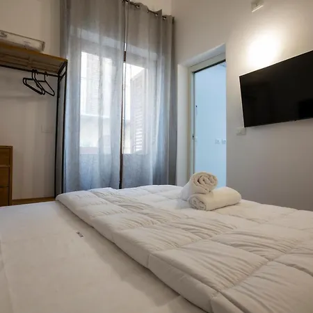 Vespri Apartments-3